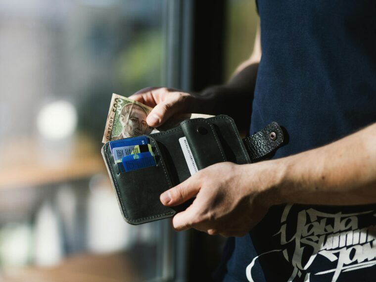 Pożyczka na raty online i bez BIK - pożyczka dla zadłużonych przez internet