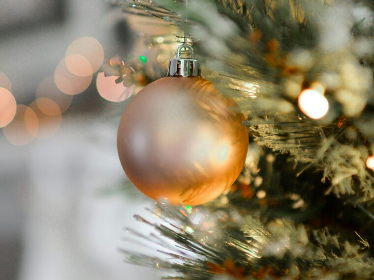 Kredyt i pożyczka na święta 2025 - czy warto?