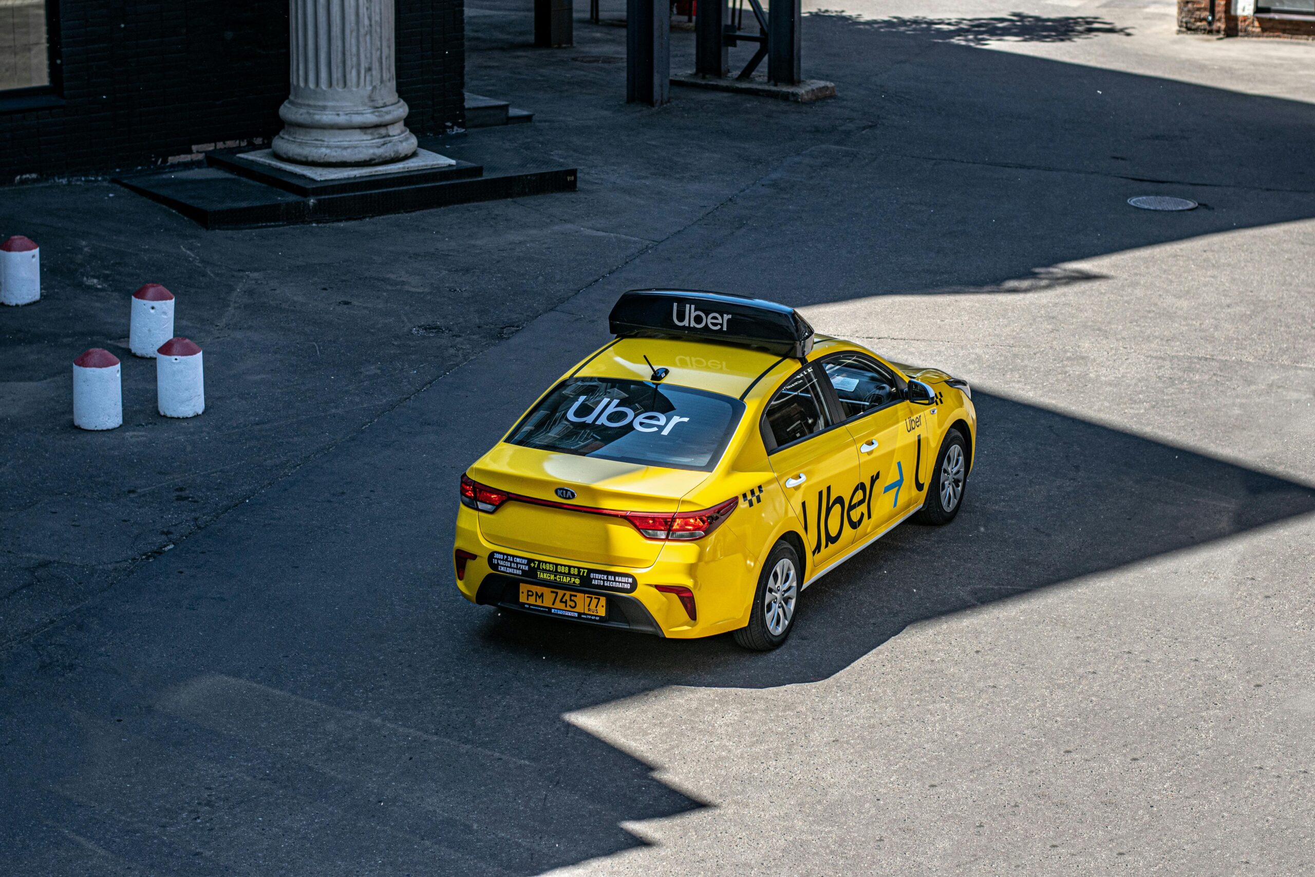 Ile można zarobić w Uber i Glovo - zarobki Uber i Glovo